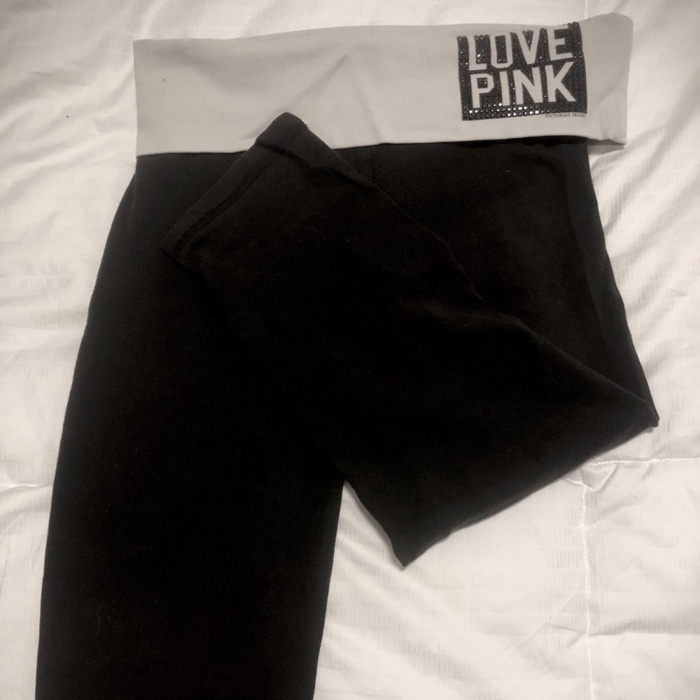 VS PINK crop yoga leggings